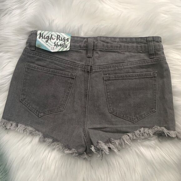 Fashion Nova Boom Boom Gray Denim Studded Hi-Waist Shorts Size 5 - Picture 3 of 6